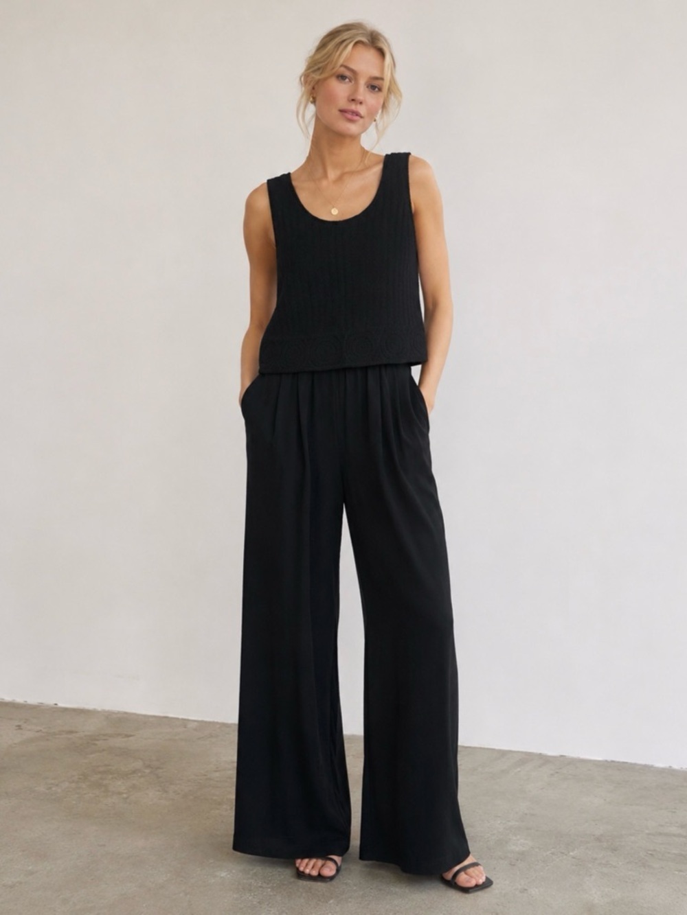 J Jill NWT Jumpsuit W/ Crochet Overlay Sleeveless Tank Black Casual Beach Size M